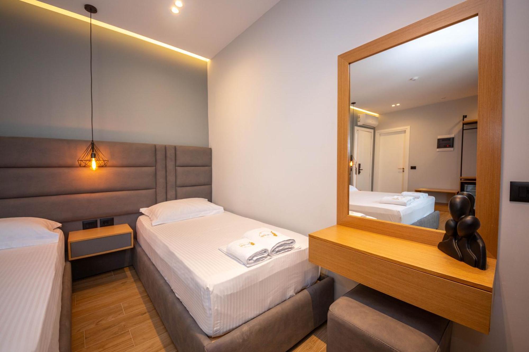 Absolute Hotel Ksamil Luaran gambar