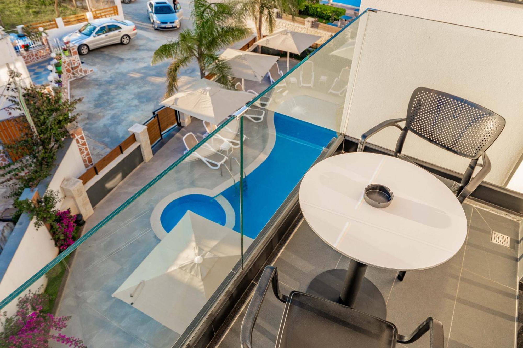 Absolute Hotel Ksamil Bilik gambar